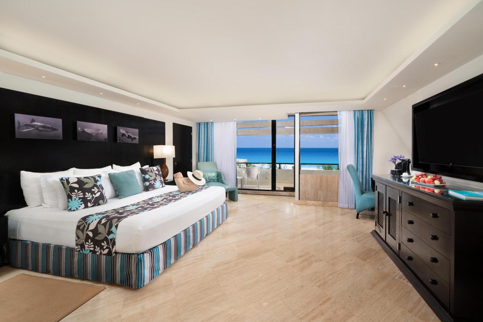 The Pyramid Cancun By Oasis Экстерьер фото A room at the Hard Rock Hotel
