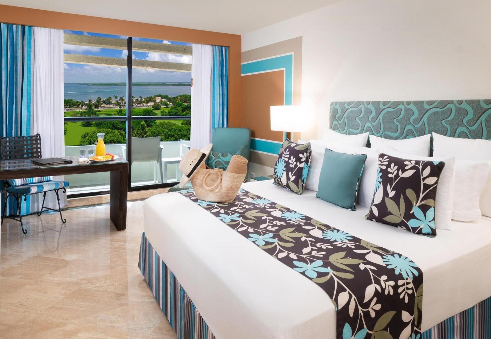 The Pyramid Cancun By Oasis Экстерьер фото Junior Suite
