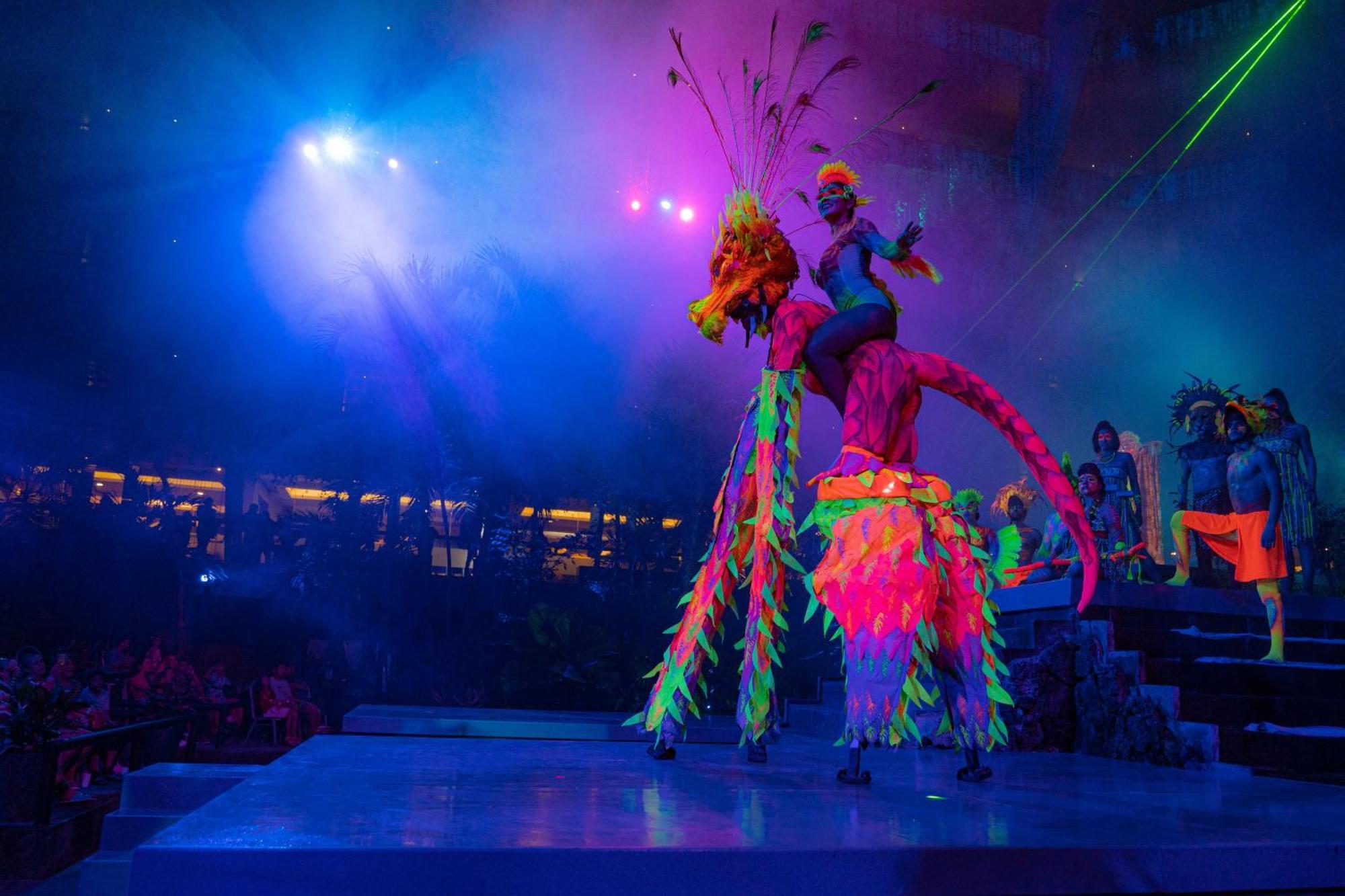 The Pyramid Cancun By Oasis Экстерьер фото The 2013 Carnival of the Roses