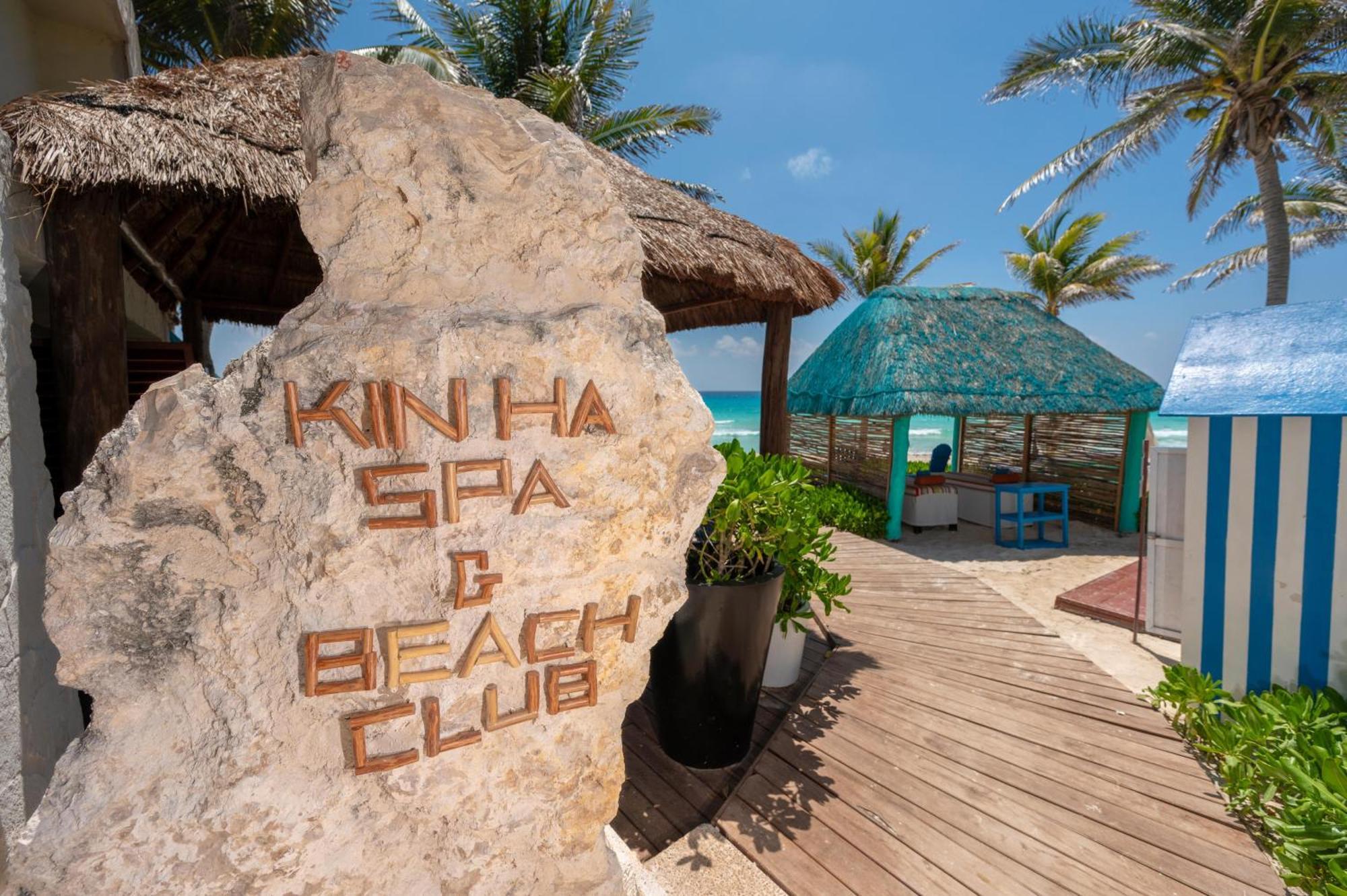 The Pyramid Cancun By Oasis Экстерьер фото Beach at the Grand at Moon Palace