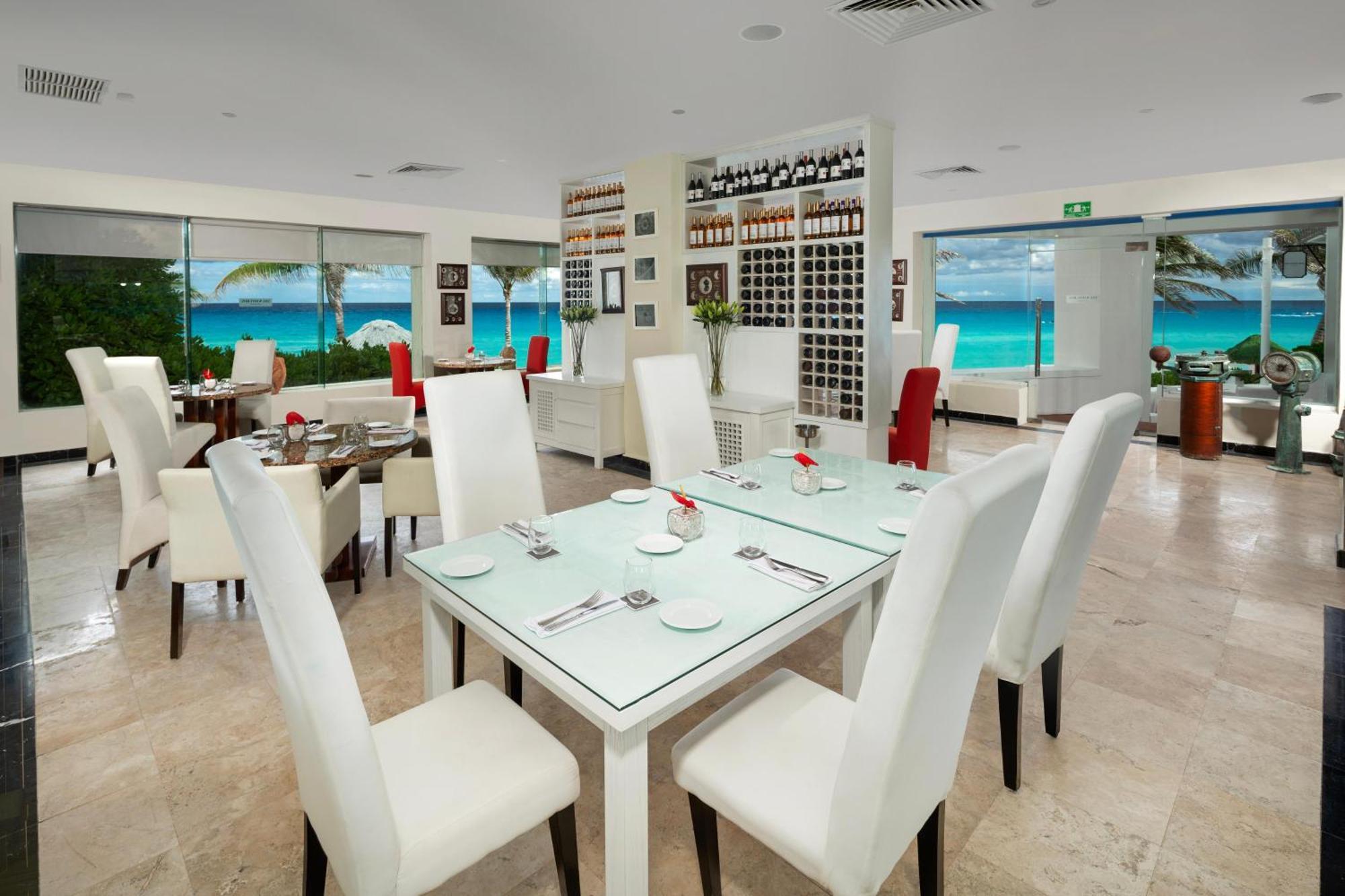 The Pyramid Cancun By Oasis Экстерьер фото Restaurant